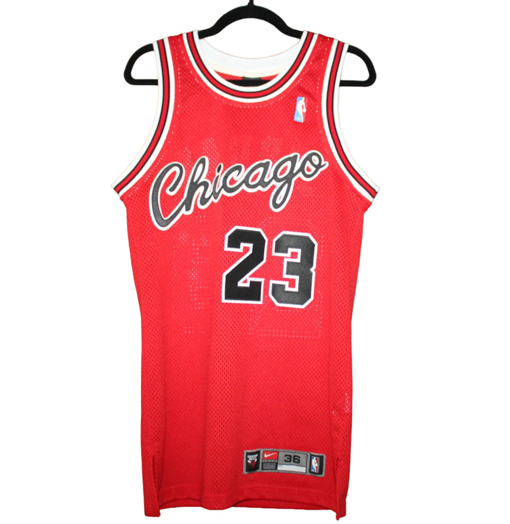 Authentic Michael Jordan Vintage Nike Bulls Jersey Size 36 SMALL